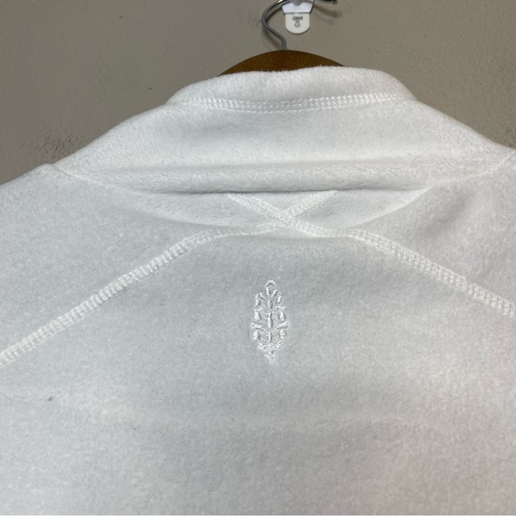 Free People Movement Great Heights Fleece 1/2 zip in white ski first layer - Picture 9 of 9